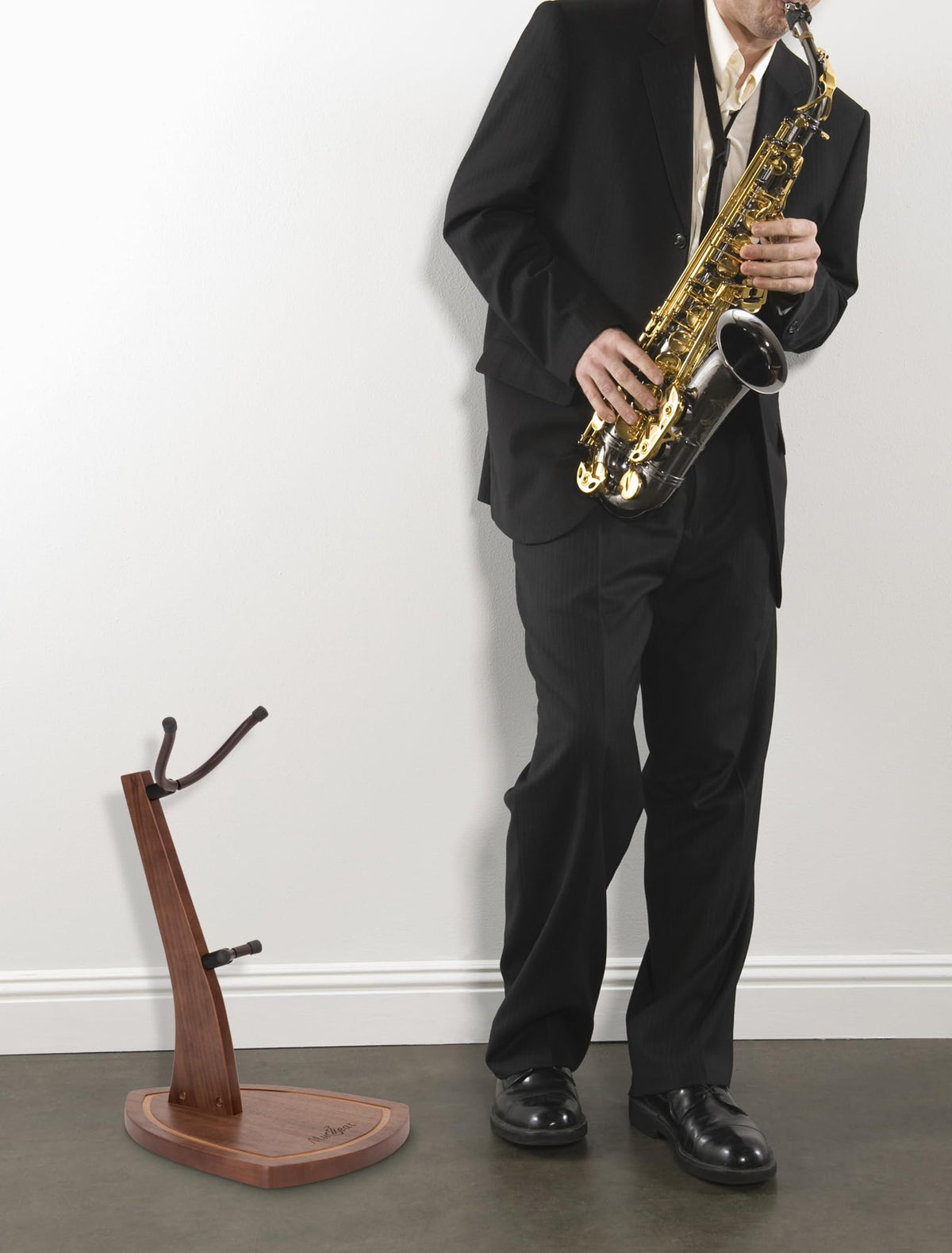 Saxophone Stand with Soft Silicone Yokes A718