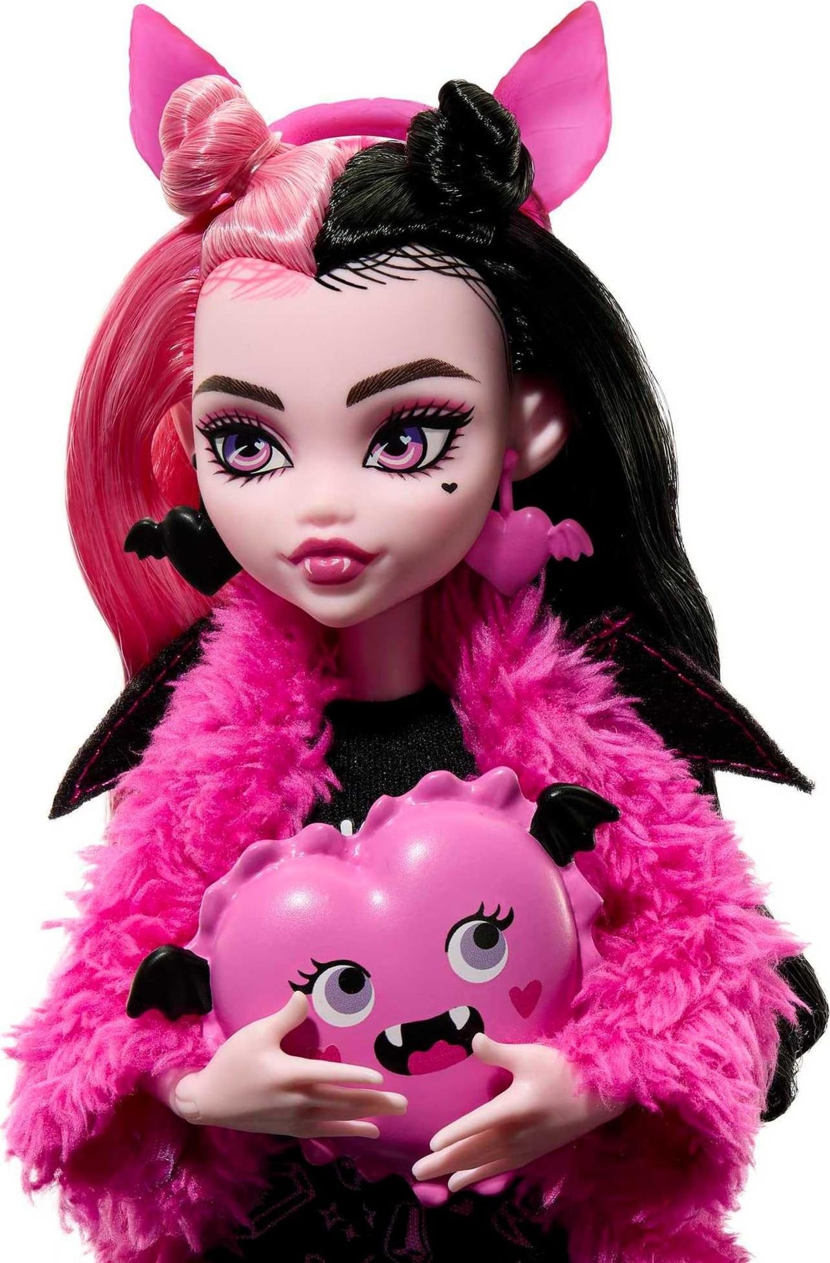 Monster High Doll Set with Pet Bat, Sleepover Clothes & Accessories R671446