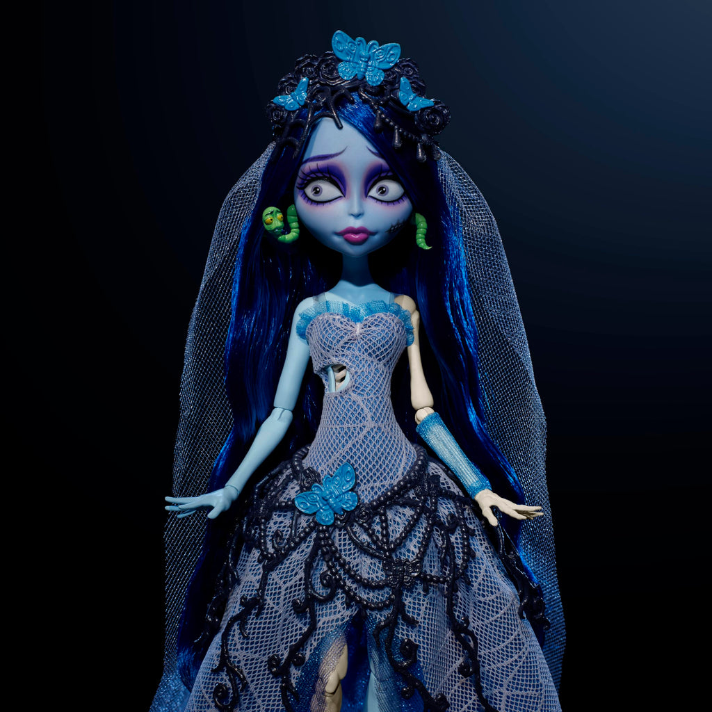 Corpse Bride Emily Doll in Spiderweb Wedding Dress with Accessories T941
